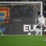Roma-Cagliari, mano di Pisilli e calcio di rigore per i sardi Roma-Cagliari, mano di Pisilli e calcio di rigore per i sardi