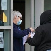 Meningite, epidemia fra studenti in Uk: 2 morti e 15 casi confermati