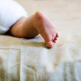 Neonata morta al 'Nido' di Testaccio, autopsia: "Non respirava già alla nascita" Neonata morta al 'Nido' di Testaccio, autopsia: "Non respirava già alla nascita"