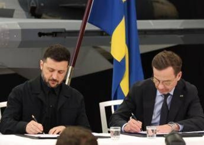 Ucraina e Gripen, i 'Grifoni' supersonici che la Svezia darà a Kiev