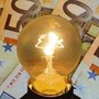 Bollette, Eni taglia 30% su luce-gas. Enel, già da aprile sconto del 50% su elettricità. Meloni: "Anche altri attori diano una mano" Bollette, Eni taglia 30% su luce-gas. Enel, già da aprile sconto del 50% su elettricità. Meloni: "Anche altri attori diano una mano"