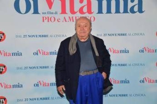 Lino Banfi: "Pensai al suicidio, mio fratello lo capì e mi salvò"