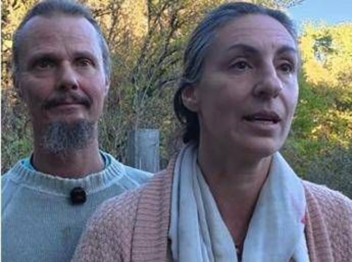 Chieti, bimbi allontanati dal bosco: "Vivevano in un rudere, a rischio integrità fisica e psichica"