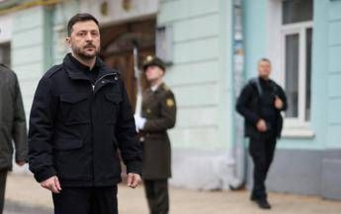 Ucraina, vertice dei Volenterosi a Parigi: leader al lavoro su sicurezza e cessate il fuoco Ucraina, vertice dei Volenterosi a Parigi: leader al lavoro su sicurezza e cessate il fuoco