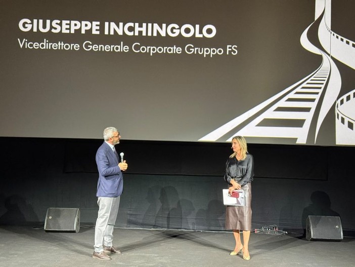 Un viaggio tra carrozze d’epoca e treni storici nel nuovo spot del Gruppo FS Un viaggio tra carrozze d’epoca e treni storici nel nuovo spot del Gruppo FS