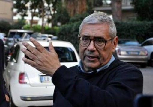 Appalti pilotati in Sicilia, oggi l'interrogatorio di Cuffaro