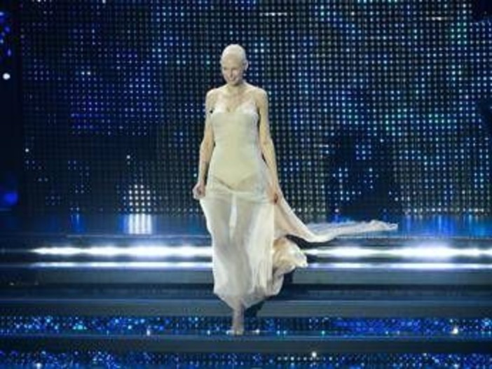 Sanremo 2026, Bianca Balti chi è: dalle passerelle al racconto del tumore Sanremo 2026, Bianca Balti chi è: dalle passerelle al racconto del tumore