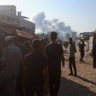 Gaza, ritrovati i corpi di 3 ostaggi a Khan Younis. Ma Israele accusa Hamas: "Prendono tempo per riorganizzarsi"