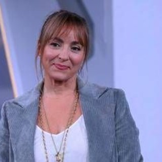 Famiglia nel bosco, Raznovich: "Io cresciuta in un Ashram non giudico chi fa scelte diverse"