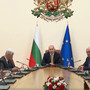 Guerra Russia-Ucraina, la Bulgaria: "Due navi colpite da droni nel Mar Nero, una è affondata. Inaccettabile" Guerra Russia-Ucraina, la Bulgaria: "Due navi colpite da droni nel Mar Nero, una è affondata. Inaccettabile"