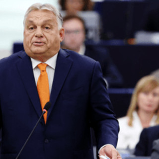 Divieto d'importazione del gas russo, ira Orban: "Ungheria porterà Ue in tribunale"