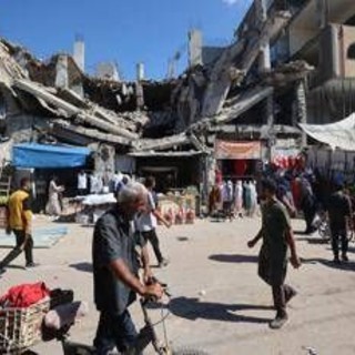 Gaza, oggi riapre il valico di Rafah. Dall'Italia 100 tonnellate di auti e un piano per la ricostruzione