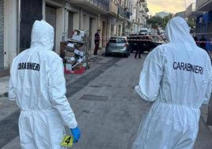 Siracusa, accoltella la ex che esce dal lavoro: lei in fin di vita, lui arrestato