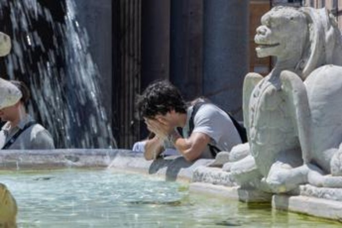 Caldo record, la fiammata estiva non molla la presa: settimana rovente con pochi temporali Caldo record, la fiammata estiva non molla la presa: settimana rovente con pochi temporali