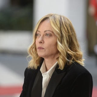 Meloni in visita a Niscemi, riunione operativa sull’emergenza frana