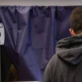 Elezioni regionali Marche e Valle d'Aosta, oggi urne aperte fino alle 23