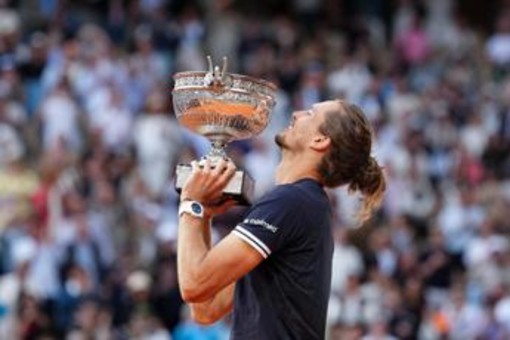 Zverev e il segreto dietro trionfo a Parigi: "Ho fatto 60 iniezioni..."