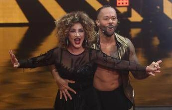 Ballando con le Stelle, la bufera sui giudizi a Marcella Bella arriva in Parlamento Ballando con le Stelle, la bufera sui giudizi a Marcella Bella arriva in Parlamento