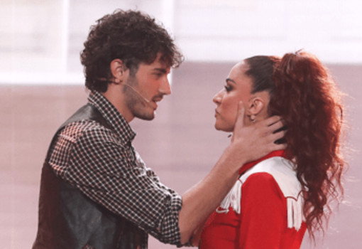 Andrea Delogu e Nikita Perrotti, è nato l'amore? Lei rompe il silenzio