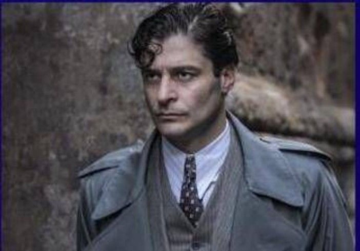 Il commissario Ricciardi 3, l'anticipazione di Lino Guanciale: "Ora si abbandona all'amore"