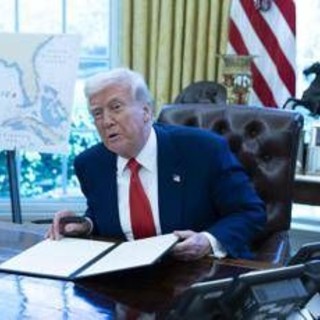 Trump: "Spostare truppe da basi italiane? Ancora in fase valutazione"