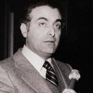 Omicidio Piersanti Mattarella, arresti domiciliari per l'ex prefetto Piritore: "Depistò le indagini"