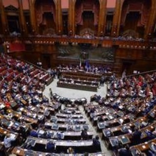Manovra oggi alla Camera, lunedì il voto sulla fiducia
