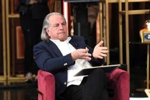 Alcaraz eliminato, Bertolucci 'sfotte'... Vespa: "Ha giocato come Alvarez"