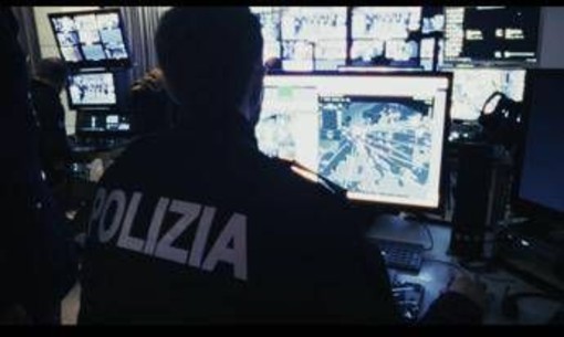 Nonno filma violenze su nipotini e le scambia sul dark web, chiesti 16 anni per un 84enne Nonno filma violenze su nipotini e le scambia sul dark web, chiesti 16 anni per un 84enne