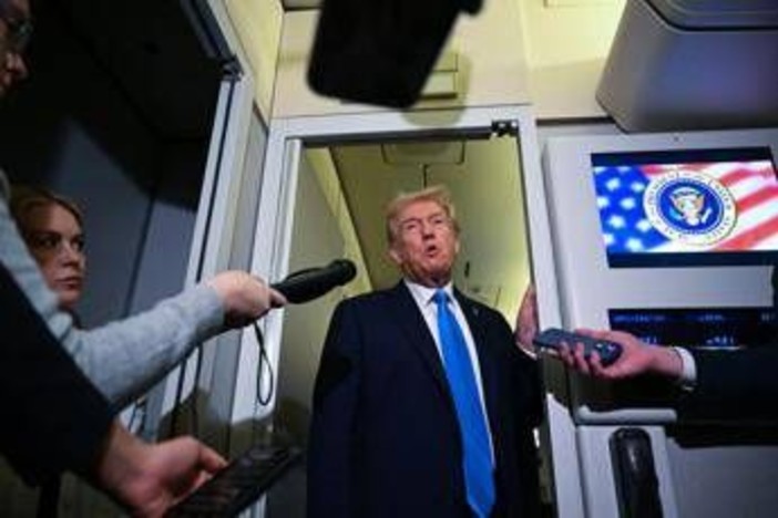 Ucraina, Trump: "Non incontro Putin senza accordo di pace". Media: "Russia addestra bambini ucraini in territori occupati"