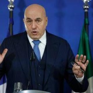 Ucraina, Crosetto: "Assurdo non continuare ad aiutare Kiev"