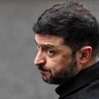 Ucraina, Zelensky a Berlino: "Cerco sostegno Usa per congelare linea fronte" Ucraina, Zelensky a Berlino: "Cerco sostegno Usa per congelare linea fronte"