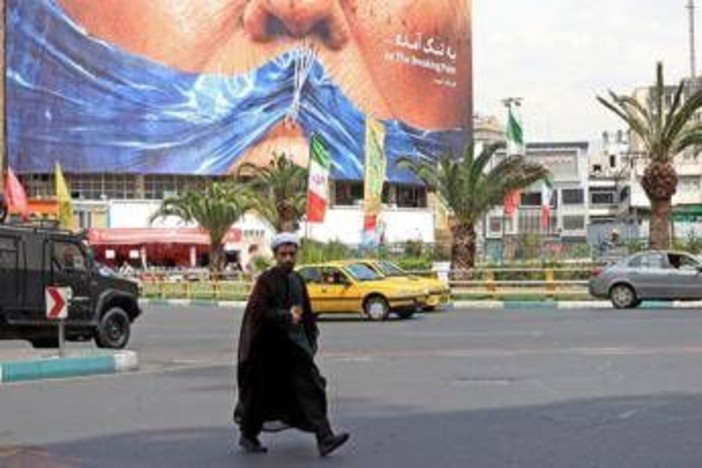 Iran si prepara alla nuova guerra contro Trump, le mosse di Teheran