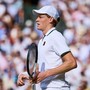 Wimbledon, Sinner sbaglia volée e si dispera: gesto 'insolito' di Jannik