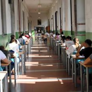 Maturità 2026, tracce di italiano: tema su Assemblea Costituente e il discorso di Saragat, Pavese e Brancati per analisi testo