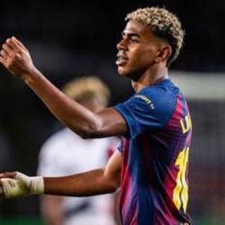 Yamal, offerta choc dall'Arabia: 400 milioni per convincere il Barcellona Yamal, offerta choc dall'Arabia: 400 milioni per convincere il Barcellona