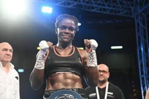 Pamela Noutcho Sawa campionessa mondiale dei pesi leggeri. Chi è l'infermiera che ha riportato la boxe italiana in cima al mondo