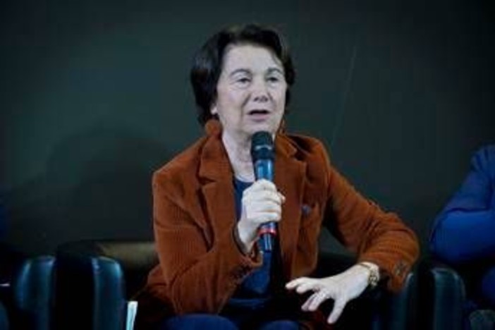 La ministra Roccella sulle nozze d'oro con il marito Luigi: "Le festeggio a marzo 2026, è l'amore della mia vita"