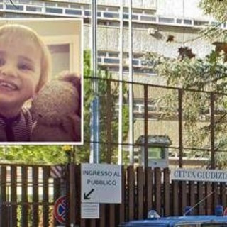 Bimbo di due anni morto in ospedale a Roma, 5 medici a processo Bimbo di due anni morto in ospedale a Roma, 5 medici a processo