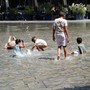 Caldo record, fino a domani 25 città da bollino rosso: quando arriva la svolta Caldo record, fino a domani 25 città da bollino rosso: quando arriva la svolta