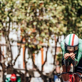 Ganna argento europeo nella crono elite, trionfa Evenepoel