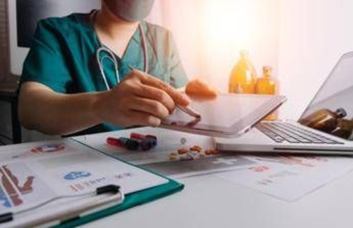 Certificato medico, visite per malattia e ricetta lunga: cosa cambia e da quando Certificato medico, visite per malattia e ricetta lunga: cosa cambia e da quando