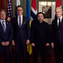 Ucraina, dopo l'incontro con Zelensky Steve Witkoff vola a San Pietroburgo: "Vedrà Putin" Ucraina, dopo l'incontro con Zelensky Steve Witkoff vola a San Pietroburgo: "Vedrà Putin"