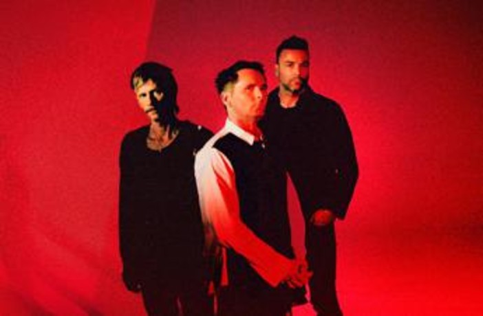 Muse, il 'segnale' è tornato: 'The Wow! Signal' è l'album della rinascita Muse, il 'segnale' è tornato: 'The Wow! Signal' è l'album della rinascita