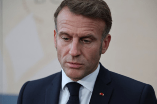 Francia, Macron presenta nuovo servizio militare volontario: "Mobilitazione per Difesa" Francia, Macron presenta nuovo servizio militare volontario: "Mobilitazione per Difesa"