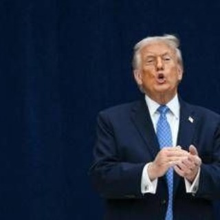 Trump cerca l'accordo sulla Groenlandia e punta a Cuba