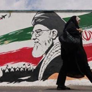 Iran, Nyt: "Teheran propone a Usa piano 7 giorni per fine guerra e riapertura Hormuz"