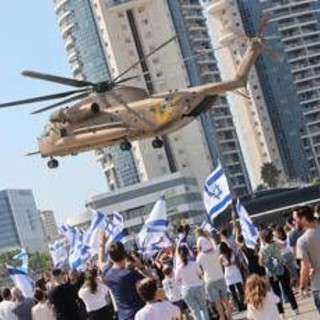 "Hamas viola accordo e restituisce solo 4 corpi", famiglie ostaggi accusano "Hamas viola accordo e restituisce solo 4 corpi", famiglie ostaggi accusano