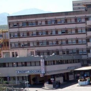 Corno di una capra gli perfora occhio e cranio, uomo salvato a Messina