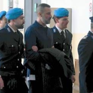 Cinturrino, dichiarazioni spontanee in aula: "Mai usato violenza, sempre agito nel pieno della legalità" Cinturrino, dichiarazioni spontanee in aula: "Mai usato violenza, sempre agito nel pieno della legalità"